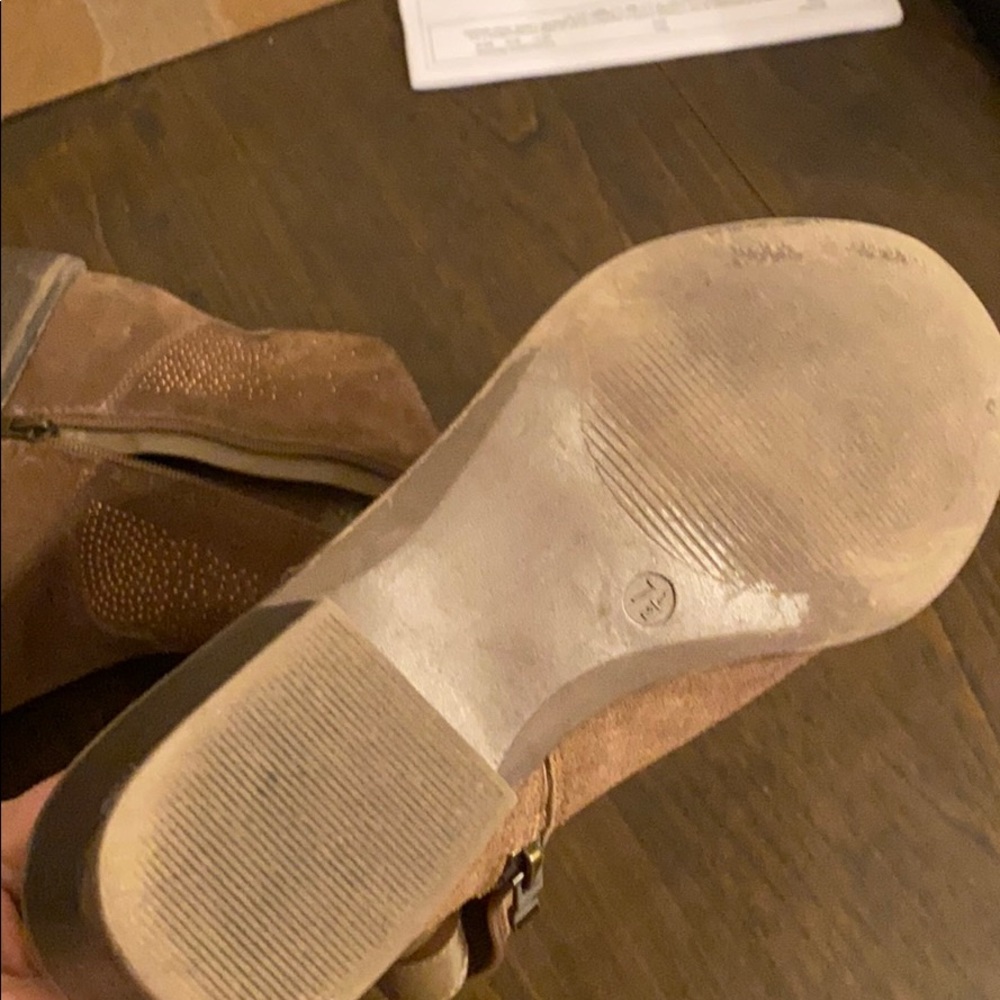 boots - Picture 3 of 3
